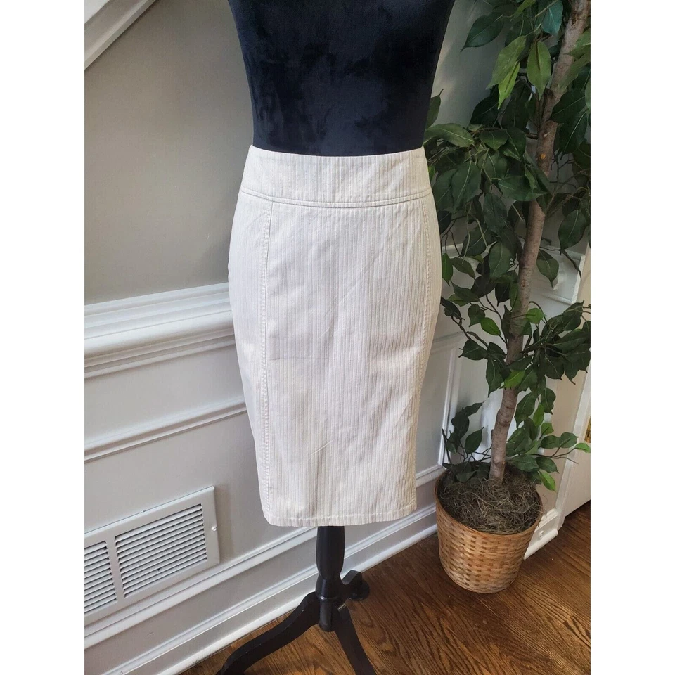 NewYork & Co. Women's Ivory Cotton Single Breasted Blazer & Skirt 2 Piece Suit 8 - Image 4 of 4