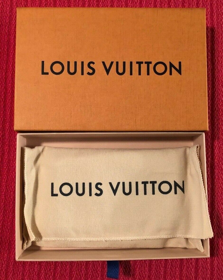 Capa Louis Vuitton Original Iphone X/XS Eye Trunk feminino