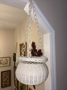 Vintage Hanging White Wicker Plant Hanger Planter Basket Cottagecore Boho 21” L