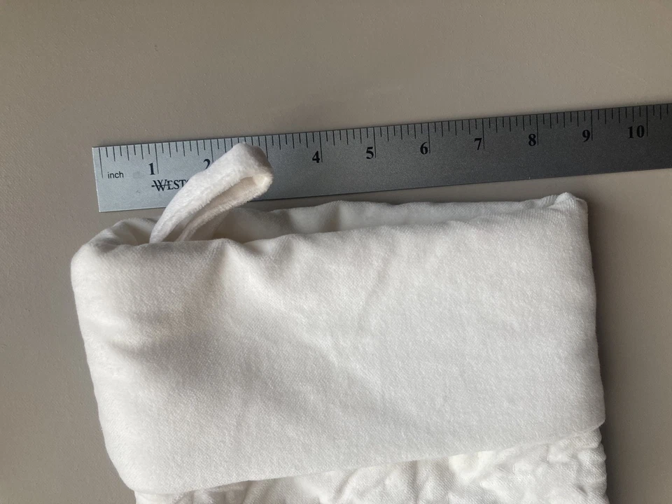 Medias de terciopelo acolchadas Pottery Barn Channel marfil medianas SIN MONO inv3 Foto 3 de 4