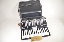YAMAHA YA-48 Accordion 34 keys 48 basses Musical Instrument Black Tested W/Case