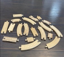 Thomas and friends wooden railway tracks 20 piece play set
