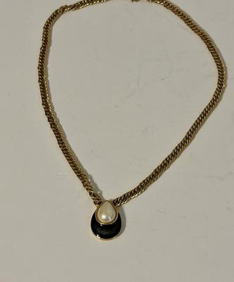 1980's MONET Curb Chain Pendant Necklace