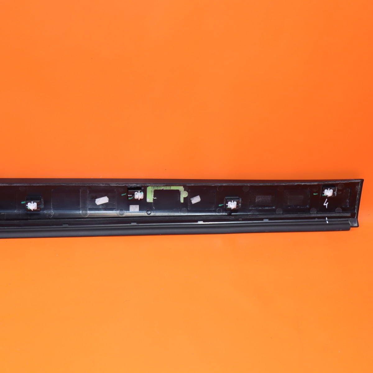 ROLLS ROYCE CULLINAN DOOR MOLDING RIGHT REAR 2017-2021 2022 2023 51137448584 OEM