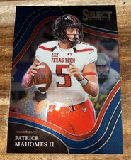 2022 Panini Select Draft Picks - Field Level Patrick Mahomes II #124 Blue