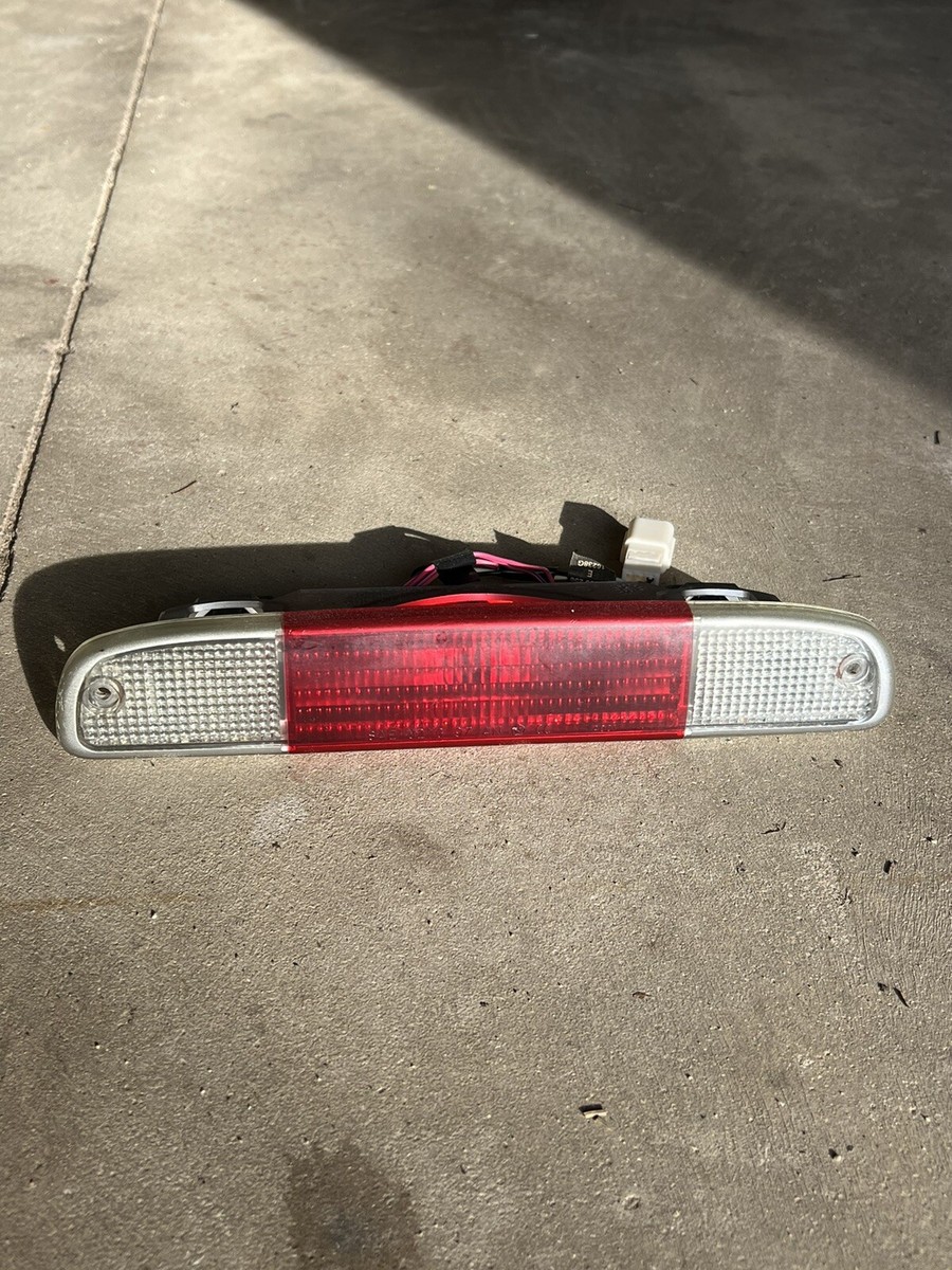 97 98 99 00 01 02 03 04 Dodge Dakota Third Brake Light OEM