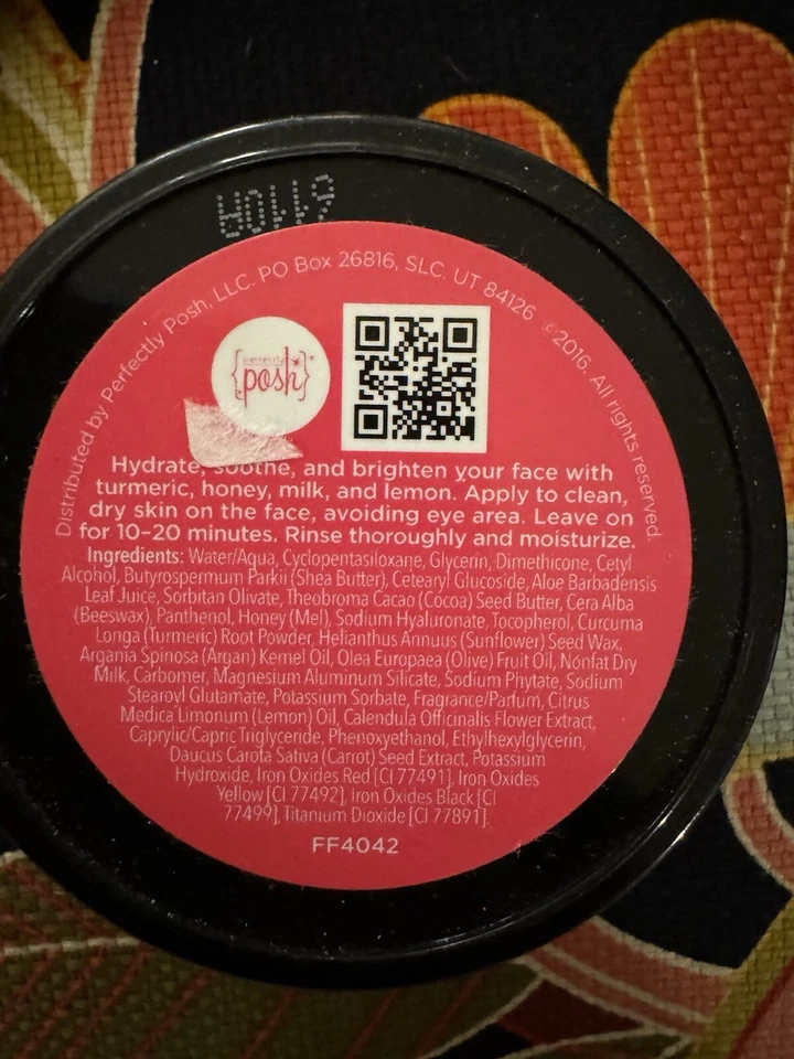 Mascarilla facial hidratante Perfectly Posh Original Stay Gold leche cúrcuma miel nueva Foto 2 de 2
