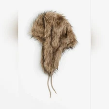 NWT H&M Divided Fluffy Earflap Hat Beige Faux Fur Winter Hat Chin Strap