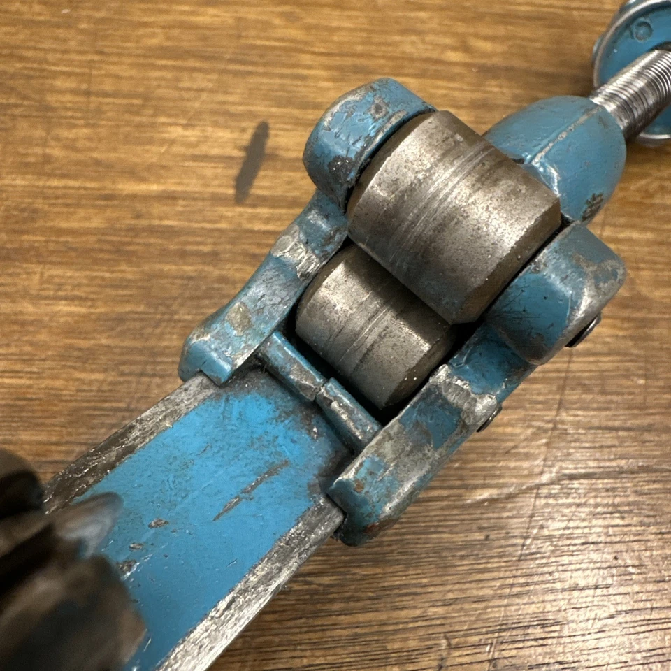 SWAGELOK MS-TC-308 TUBE CUTTER 3/16" To 1/2” OD - Image 2 of 4