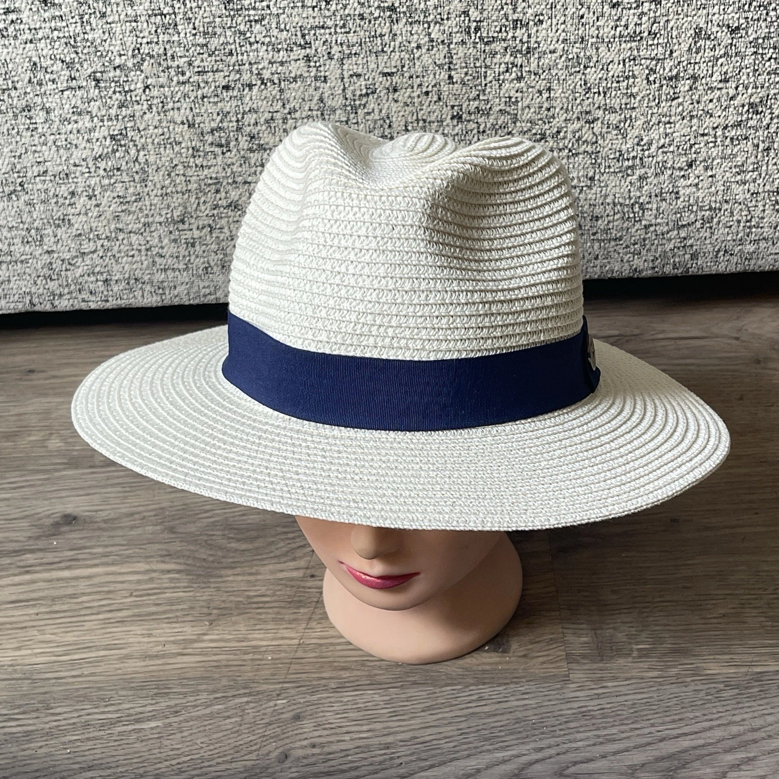 House of Tweed Beige Sun Hat Summer Fedora Trilby Size 57cm 100% Paper Straw Hat