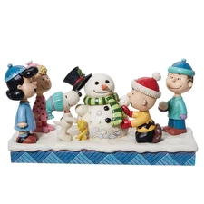 NIB - Jim Shore Peanuts-Winter Fun Snoopy & Gang Build A Snowman Enesco #6013040