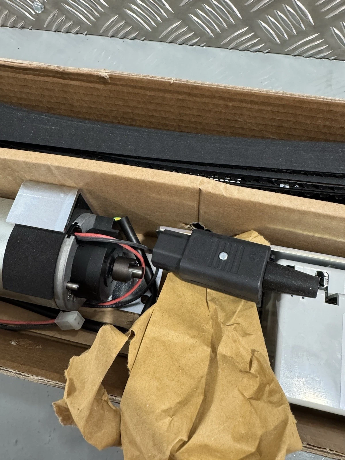 FAAC A1400 RKU Retrofit Base Kit 105041 Sliding Door Operator Brand New 9