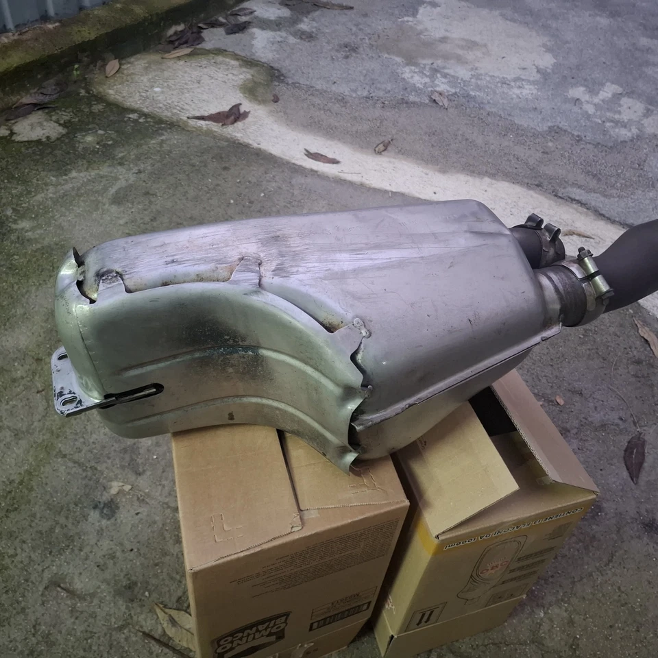 Porsche 964-965 Turbo Silenziatore/ Finale Di Scarico 964/ 3 -964 111 046 12/90 - Immagine 2 di 4