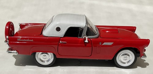Franklin Mint 1/24 Ford Thunderbird 1956 Red Diecast - Picture 5 of 6