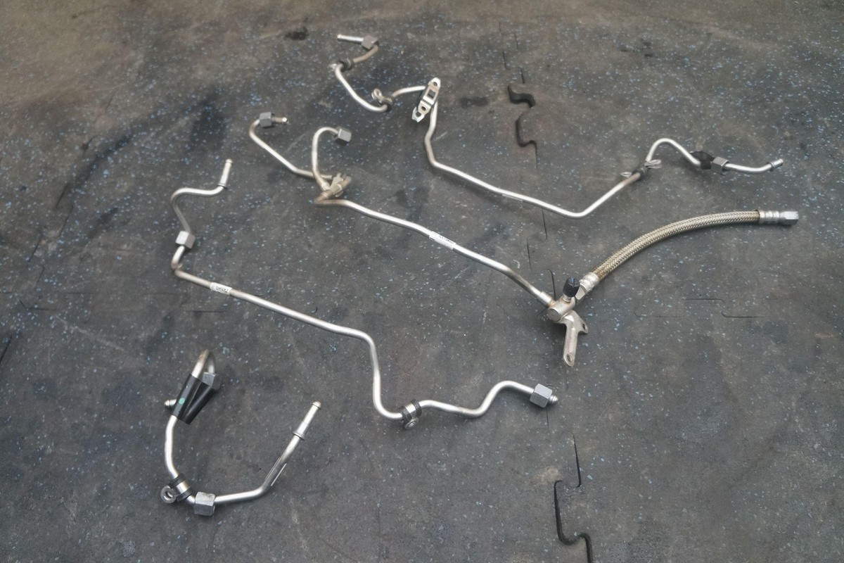 Set 4 High Pressure Fuel Line Hose Pipe 2780702232 2780702332 