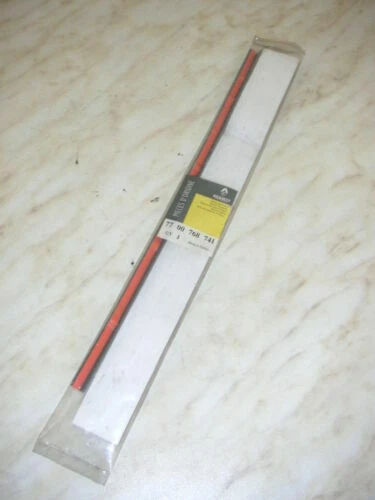 Emblèmes et ornements Renault pour carrosserie d'automobile