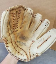 BASEBALL GLOVE REGENT 5552FR Right Handed Thrower VINTAGE