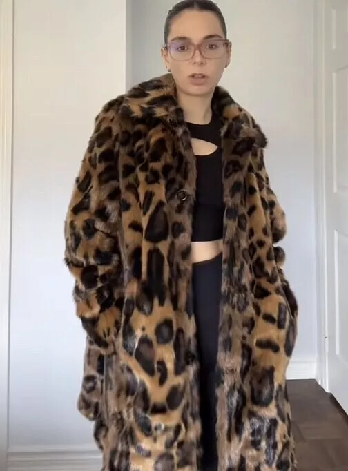 NWT H&M A/W 2024 Fluffy Faux Fur Coat Beige/Leopard NWT H&M A/W 2024 Fluffy Faux Fur Coat Beige/Leopard