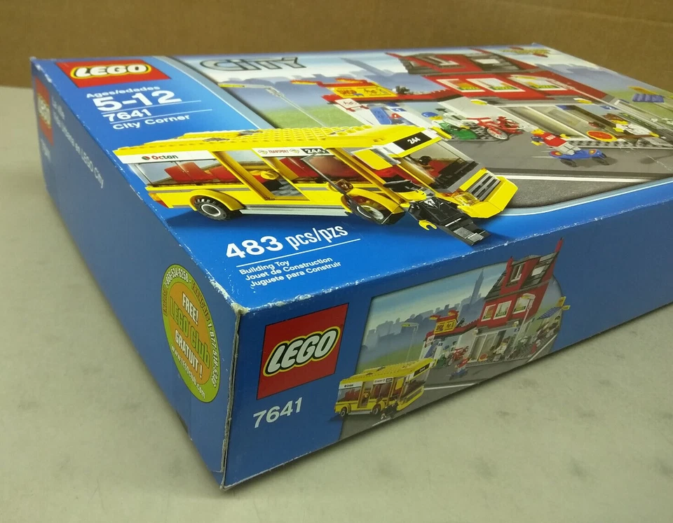 LEGO 7641 City Corner ¡NUEVO! Parada de autobús para bicicleta tienda de patines pizza restaurante ciudad 60031 Foto 2 de 4