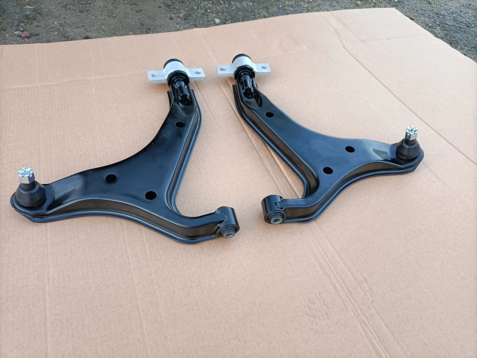 FOR NISSAN ELGRAND E51  02 - 10 FRONT WISHBONE CONTROL ARMS Pair Top Quality New - Image 3 of 4