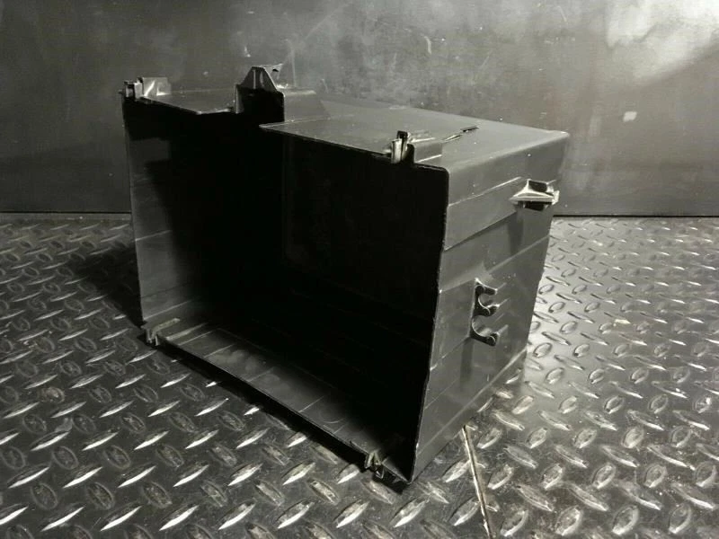 Honda Odyssey 2000 bandeja/caja de batería Foto 2 de 3