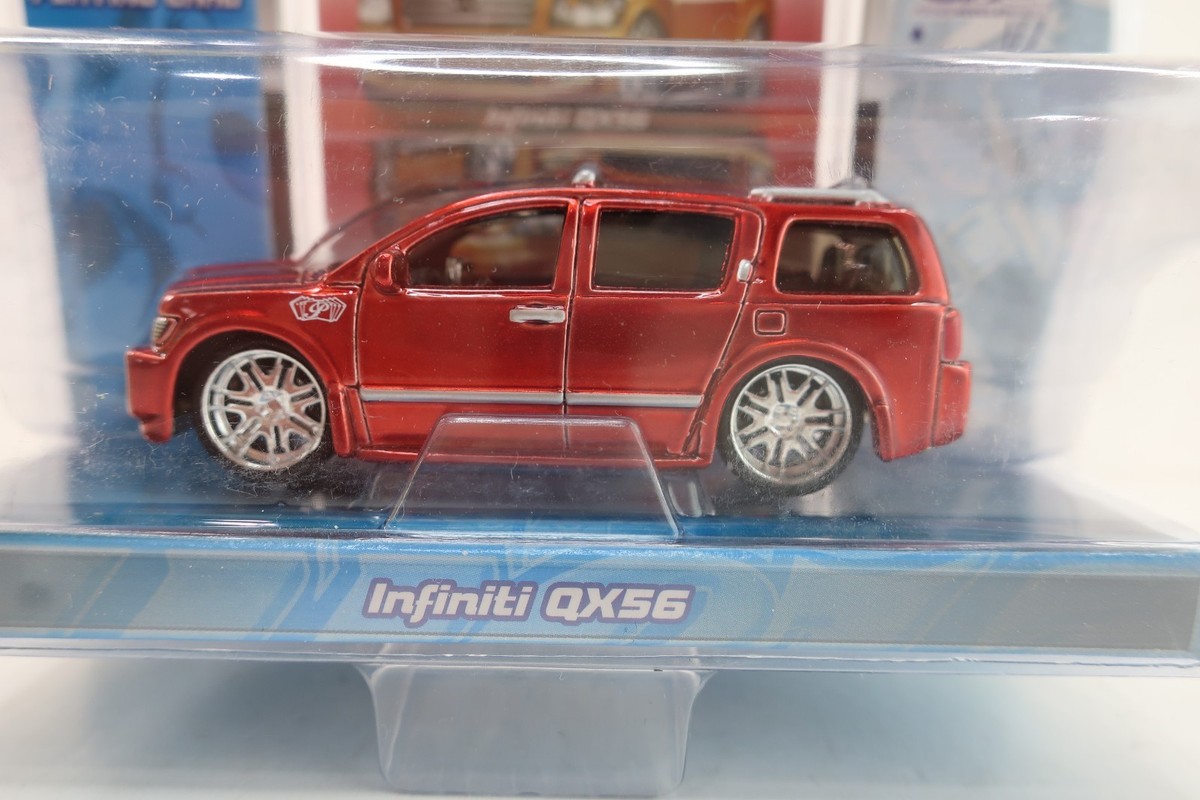 Playetz Luxury マイスト ミニカー Maisto Playerz Luxury Diecast Collection 1:64 Scale Red Infiniti