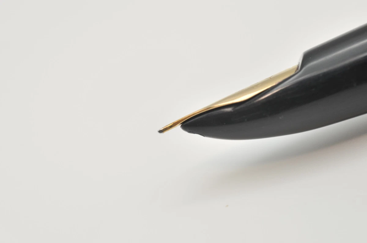 Pilot Elite Extra Fine (EF) Nib 18K Fountain Pen Black Vintage K0810