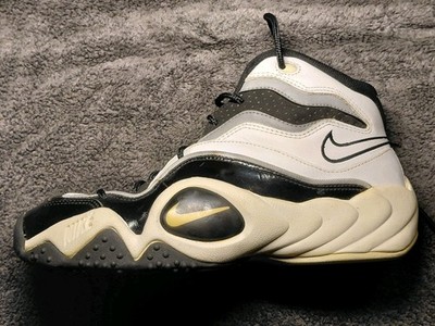 Nike ''Rare New 1996 '' Air Flight Turbulence Shoes  size 9.5 In Original Box