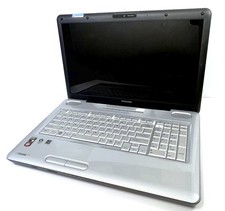 Toshiba Satellite L555D-S7912 laptop 17.3-inch with power cord FOR PARTS ONLY