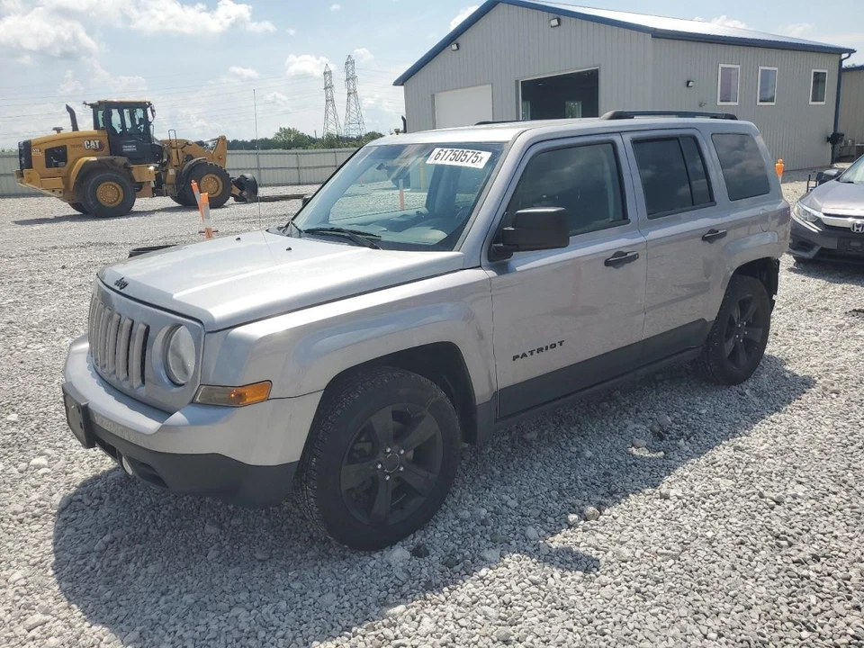 Used Hood fits: 2014 Jeep Patriot  Grade C Foto 3 de 4