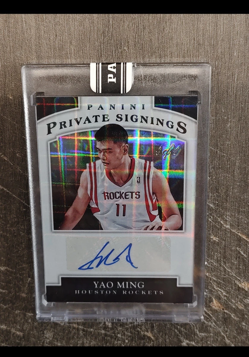 Panini Yao Ming Basketball Autographed Sports Trading Cards