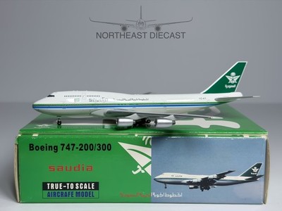 Saudi Arabian Airlines Boeing 747-300 1:400 Blue Box HZ-AIT