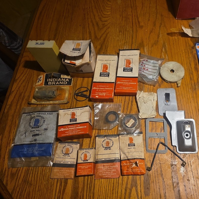 Various NOS LOT Tecumseh Engine Parts .. Lauson Power Products .. USA Made