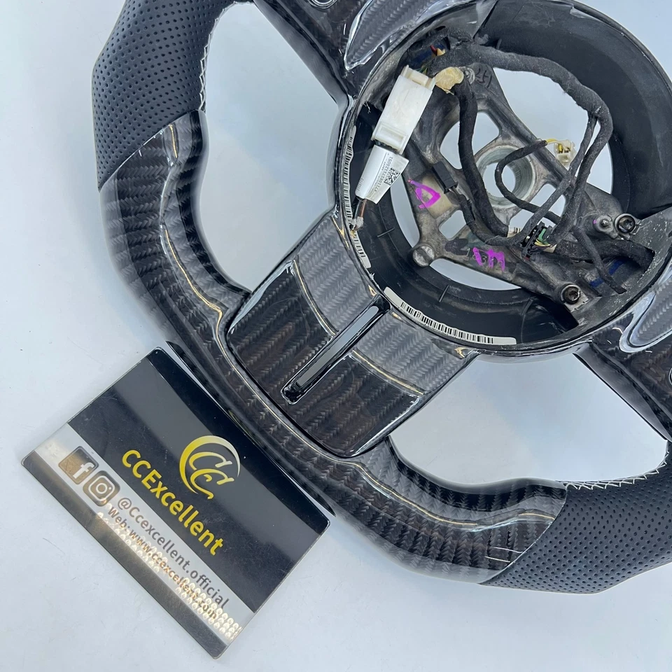 Volante de fibra de carbono real para Jeep Wrangler JK Grand Cherokee 2011-2017 Foto 4 de 4