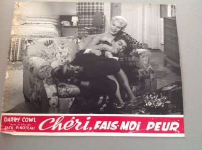 AUSBEUTUNGSFOTO (LOBBY CARD): SCHATZ, MACH MIR ANGST (Darry COWL)
