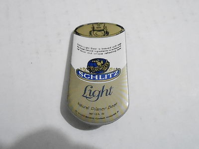 VINTAGE PROMO PINBACK BUTTON #113-060 - SCHLITZ LIGHT beer can