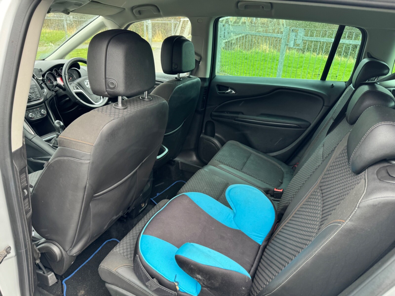 * 2015 VAUXHALL ZAFIRA TOURER SE SAT NAV 2.0 CDTi + LONG MOT + 7 SEATER