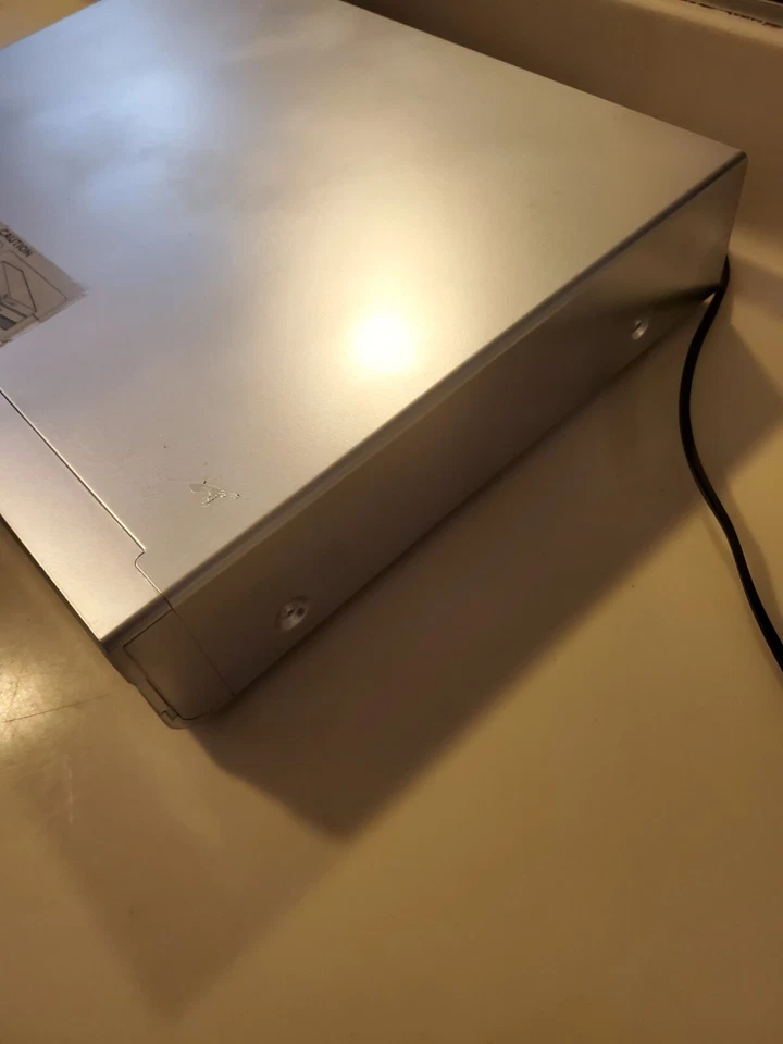 Philips DVDR75 Progressive-Scan DVD Player & Recorder - No Remote - Image 3 of 4