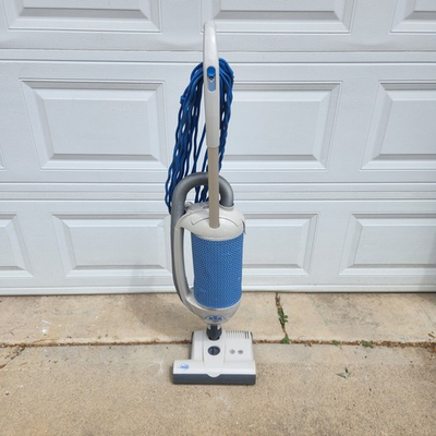 #ad Windsor Karcher Axcess 12 Bagged Vacuum Cleaner Dual Motor Hose $199.99