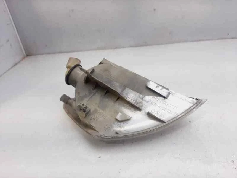 7700831466 proiettore anteriore destro per RENAULT 19 I 1.7 1989 8775547 - Immagine 4 di 4