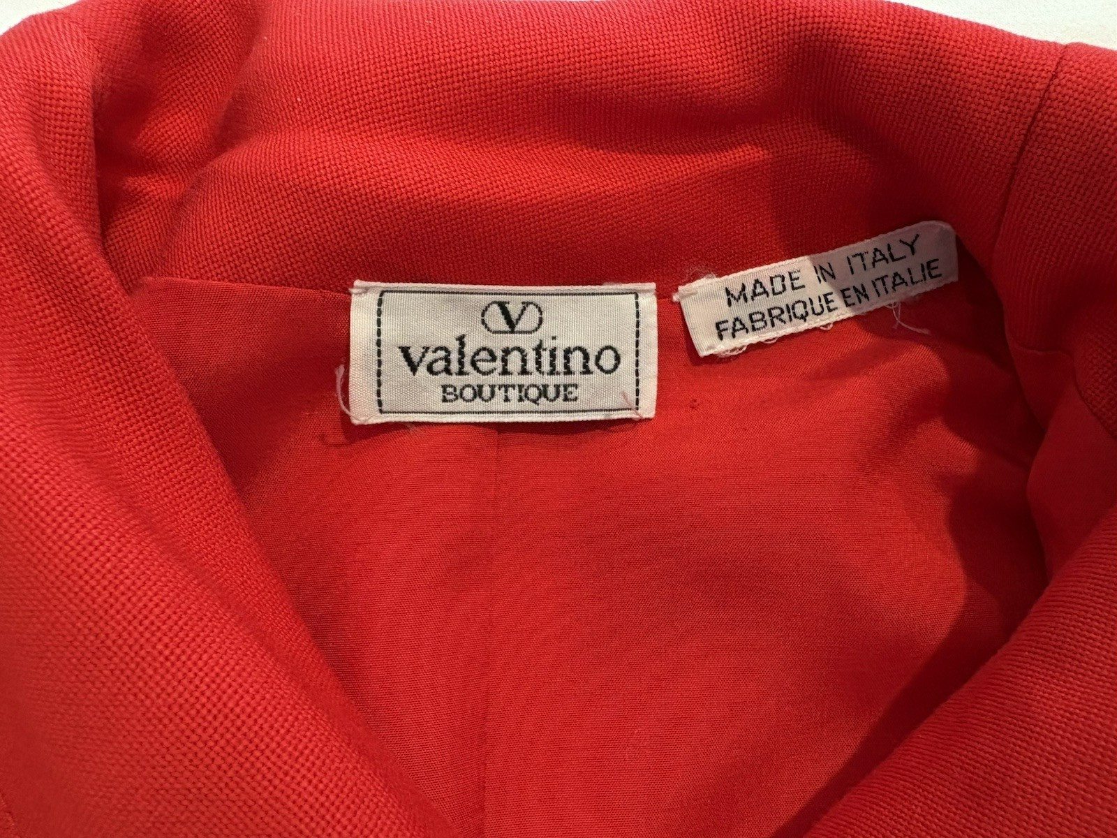 Vintage 1980s Valentino Boutique Red Cropped Jacket with Gold Tone Buttons thumbnail 12