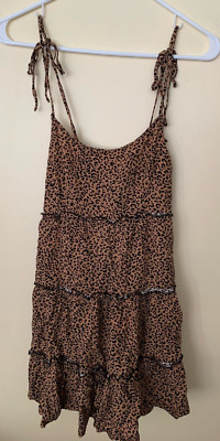 SHEIN WOMEN'S BLOUSE LEOPARD ANIMAL PRINTE LACE HANDLE & ZIPPER  SIZE SMALL
