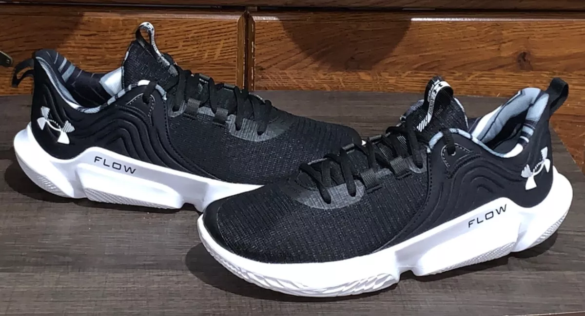 Under Armour UA Flow FUTR X 2 Team Basketball Shoes Black White US Men s size 10