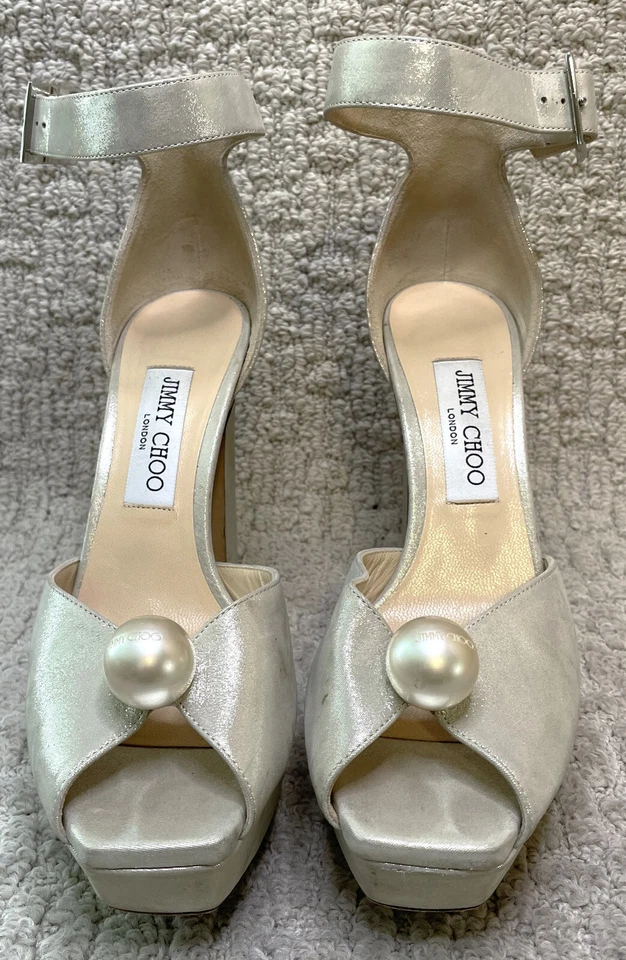 Sandalias Jimmy Choo Champagne Shimmer Zapatos Socorie 38 EE. UU. 8 Plataforma Borde Perlado Foto 2 de 4