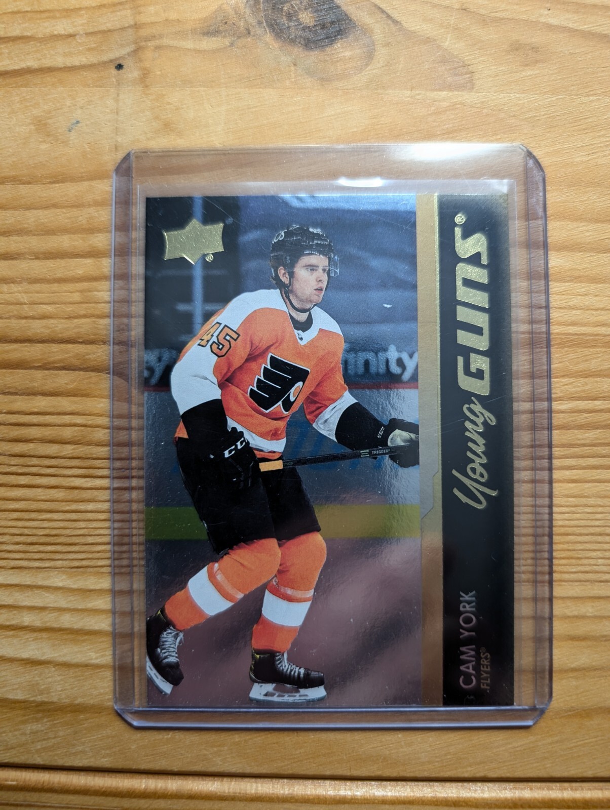 2021-22 Upper Deck Series 1 Young Guns Silver Foil Cam York #243