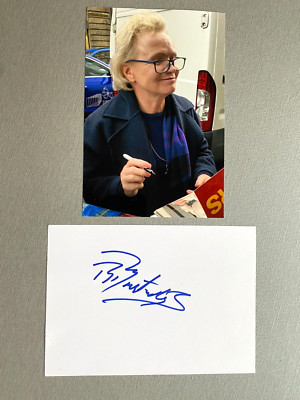 RENEE SOUTENDIJK In-person signed Briefkarte 10x15 Autogramm + Foto