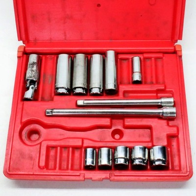 Matco Tools 13 Piece 3/8  Drive (6 Point) Socket Set w/ Case & 5/8'' Swivel Spark