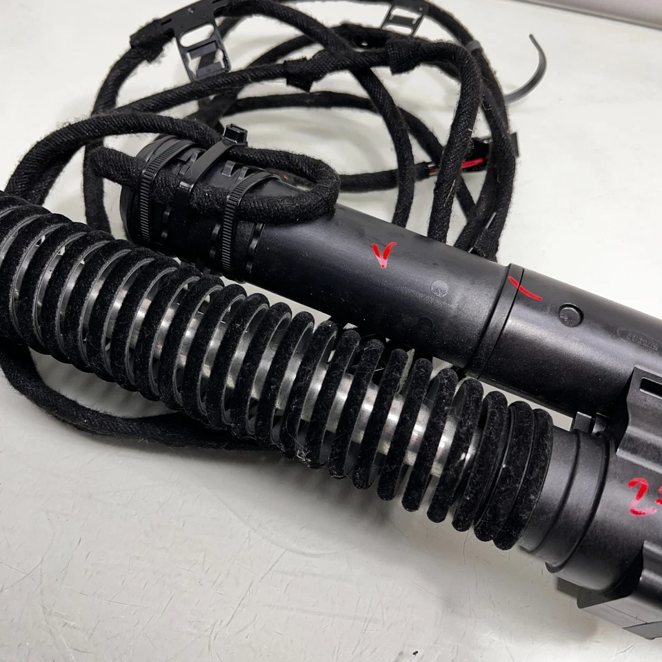 11-16 BMW 528i 535i 550i Tapa maletero eléctrico izquierdo amortiguador 51247373438 OEM usado Foto 3 de 4