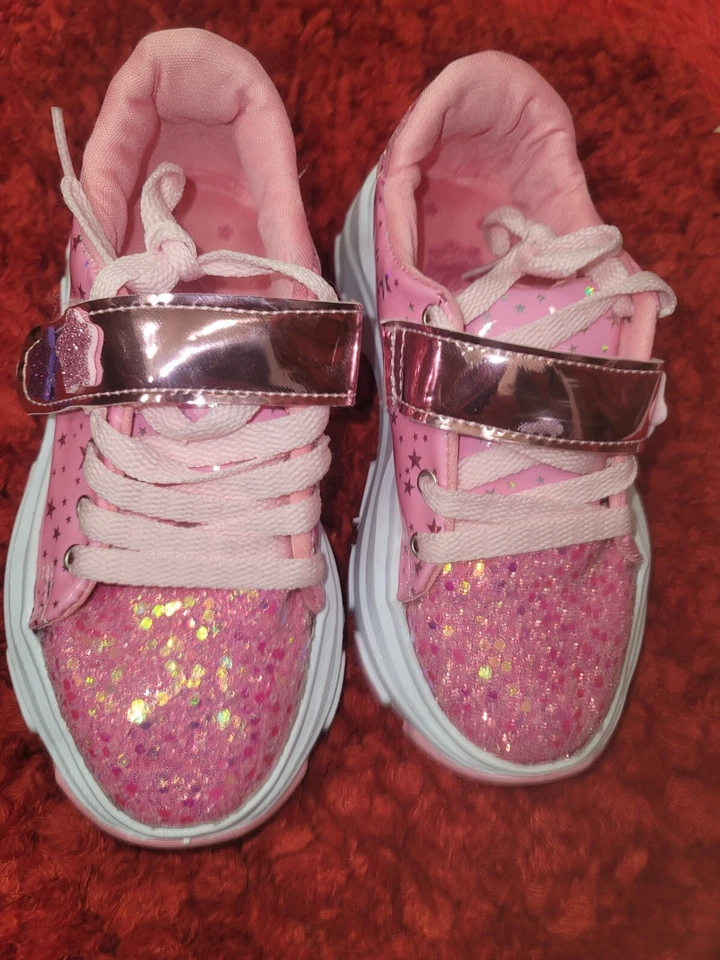 tenis de niña Foto 3 de 4