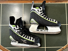 Reebok 1K Youth Hockey Skates - Size 4 - Great Condition, Barely Used